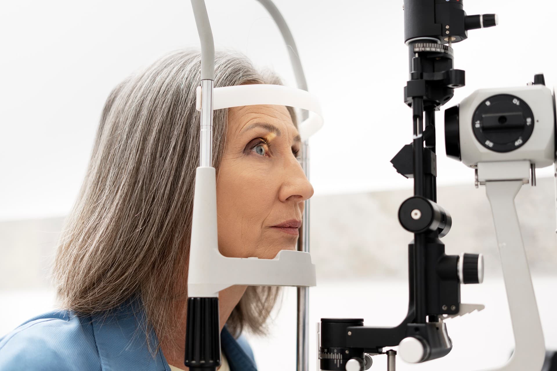 Consulte con nuestro equipo especializado en astigmatismo en Santiago